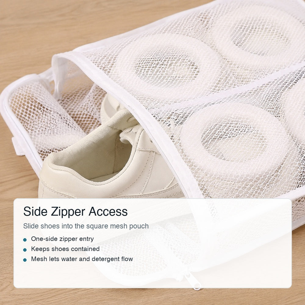 Side zipper detail on square mesh shoe washing bag